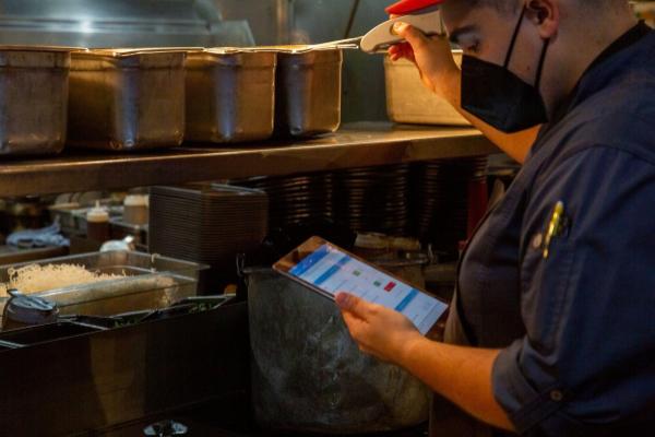 Employee working in the kitchen